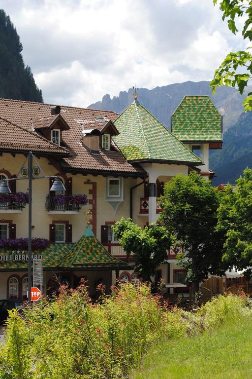Albergo Bernard Canazei Exterior foto